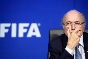 ФИФА внесе сигнал срещу Блатер за "престъпно управление"