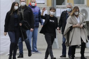 Сръбската премиерка Ана Бърнабич беше първият човек в Сърбия който беше