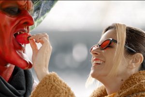 Феновете на Тейлър Суифт вече могат да спят по спокойно Попзвездата които