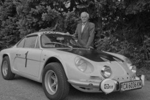 След тежко боледуване на 85 годишна възраст почина легендата на българския