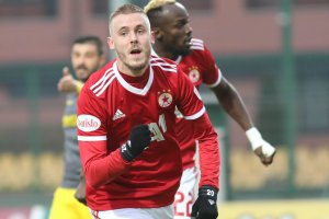 ЦСКА София задълбочи още повече кризата в Ботев Пд след като