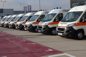 Спешни медици от центрове за бърза помощ в София Благоевград