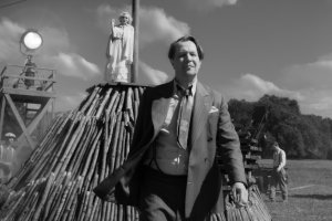 Докато в Европа бушува Втората световна война в бляскавите студиа на