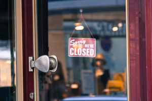 Нидерландия силно затяга ограничителните мерки заради коноравируса и от 15 декември затваря училищата голяма част от