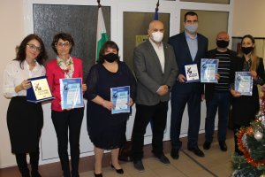 Трима прокурори от специализираната прокуратура са отличени за образцовата си