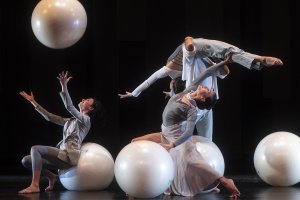 Ресторантите баровете и киносалоните може да са затворени като част