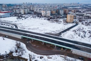 Днес се пуска движението по 1 7 км участък от Южната