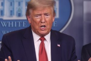 Американският президент Доналд Тръмп заплаши че няма да подпише пакетът