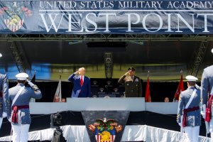 Десетки кадети от Уест Пойнт са участвали в измама по
