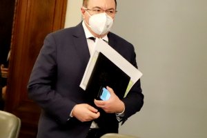 От утре се променят част от противоепидемичните мерки обяви здравното