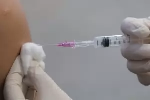 Италиански съд нареди проверка на две РНК-ваксини срещу ковид