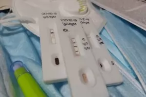 МЗ пусна поръчка за 400 000 теста за учениците