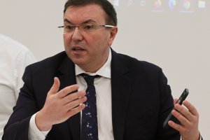 Министърът на здравеопазването проф Костадин Ангелов главният държавен здравен инспектор доц