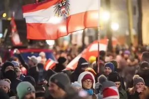 50 000 излязоха във Виена срещу противоепидемичните мерки