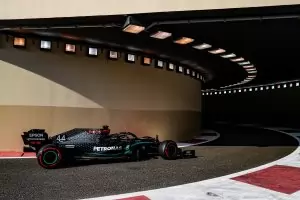 "Даймлер" е против Хамилтън да взима по €50 млн. до 2024 г.