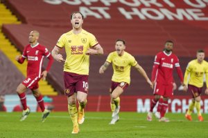 Шампионът Ливърпул претърпя стъписваща загуба и сложи край на една