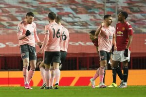 Манчестър Юнайтед загуби лидерството във футболното първенство на Англия след