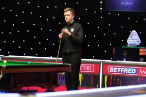 Два положителни теста за коронавирус белязаха началото на първия за