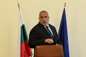 Търсят се (полит) комисари