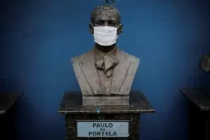 Коронавирусът надви Бразилия и отмени карнавала ѝ