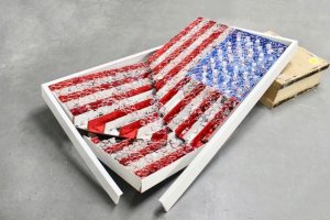 Американският художник Дейвид Датуна чието име стана много популярно преди малко