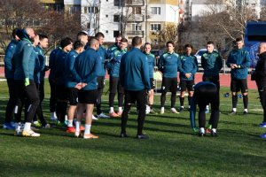 Треньорът на Черно море Илиан Илиев заяви че целта на