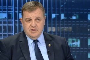 Напрежение имаше снощи пред сградата на БНТ заради участието на