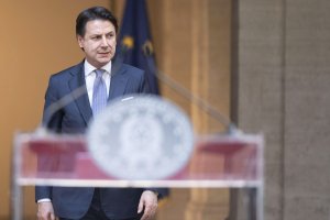 Забавянето в доставката на ваксини за Италия от страна на