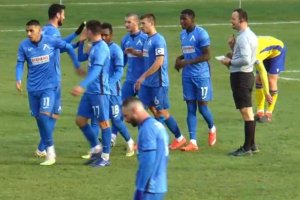 Левски постигна втора победа за годината 2 1 над словенския