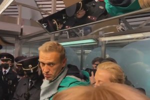 В полицейското управление на сателитното градче Химки край Москва започна