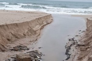 Три проверки са започнали на созополските плажове Централен и Харманите след