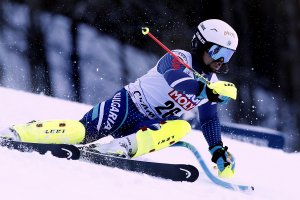 Впечатляващото представяне на Алберт Попов за Световната купа по ски
