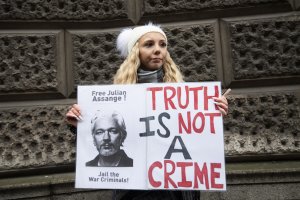 Основателят на WikiLeaks Джулиан Асандж не може да бъде екстрадиран