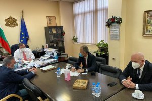 Всеки пети учител у нас е готов да се ваксинира