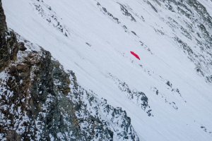 Канадският фотограф и рeжисьор Елиа Сайкали е сред участниците във