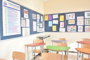 Частно училище в София е възстановило на 4 януари присъствените