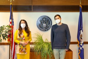 Посланик Херо Мустафа се срещна с журналиста Димитър Кенаров който стана