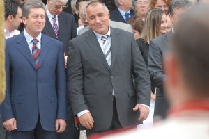 Колкото повече приближават изборите толкова повече умопомрачителни случки творят партиите