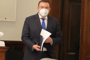 Българската власт най после излезе с обяснение за темпа на бавното