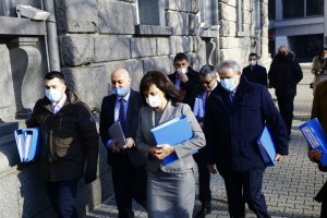 ГЕРБ и СДС сключиха брак и за парламентарните избори на