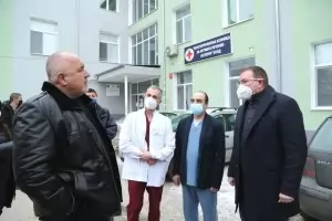 8 нагли лъжи за ковид кризата у нас
