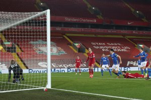 Шампионът Ливърпул изигра много слаб мач и допусна второ поредно