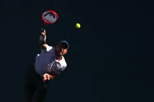 Трима руснаци са на 1/8-финалите на АО за първи път в Откритата ера