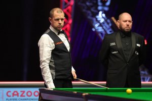 Бари Хоукинс е първият 1 2 финалист в Шампионата на играчите по