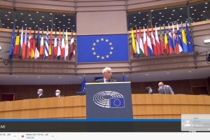 Европейският парламент подложи на жестока критика днес върховния представител на