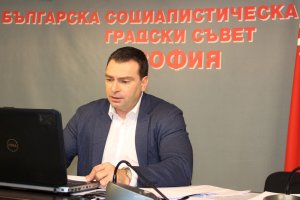 С обвинения за грешен и нечестен подход лидерът на столичните