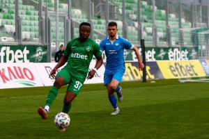 Ръководството на Лудогорец реши да откупи правата на Бърнард Текпетей