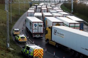 Обемът на износа през британски пристанища за ЕС е намалял