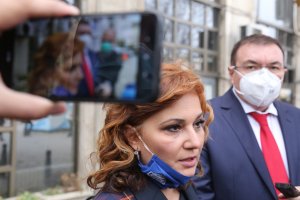 Председателят на Българския фармацевтичен съюз БФС проф Асена Сербезова даде