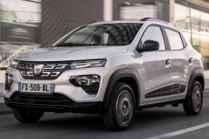 Дилърите на румънската компанията Dacia в Европа започнаха да приемат